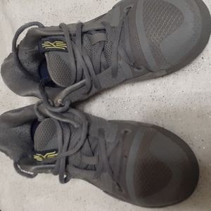 Size 2 Youth Kyrie Shoes
